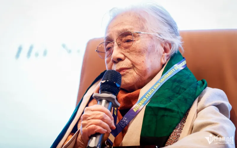 Bà Bình chia sẻ cảm xúc trong buổi lễ