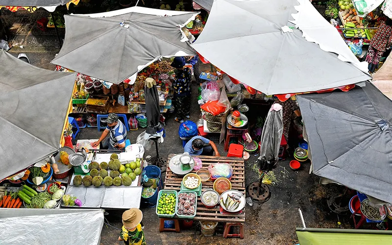 Khung cảnh tại Chợ Thủ Đô