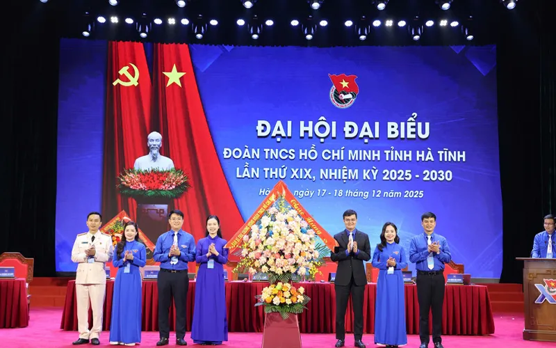 Thách thức và cơ hội trong bối cảnh mới