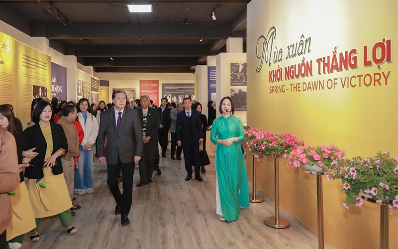 Giáo dục truyền thống yêu nước