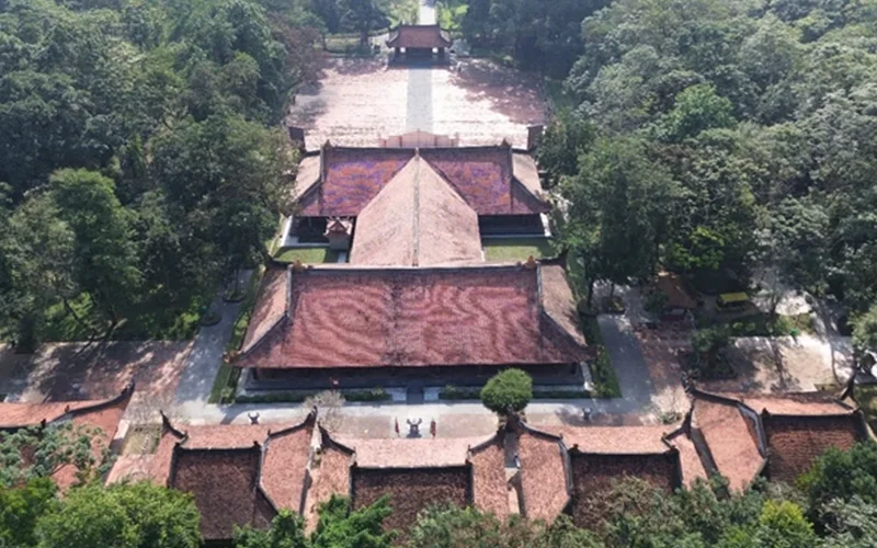 Lời thuyết minh gây tranh cãi của của nữ hướng dẫn viên tại di tích Lam Kinh