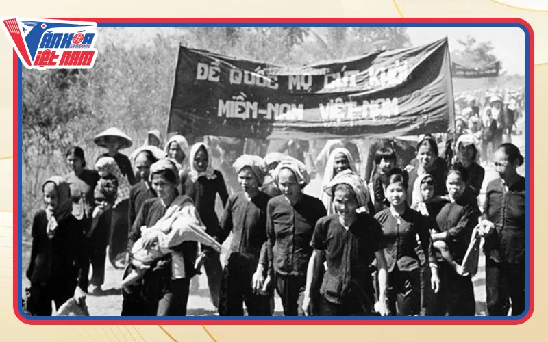 Hình ảnh Đội quân tóc dài trong tà áo bà ba và khăn rằn