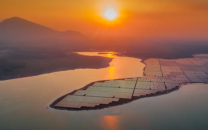 Cảnh sắc hùng vĩ của núi Cậu và hồ Dầu Tiếng