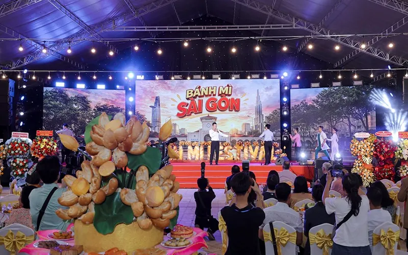 Một không gian văn hóa đa sắc màu