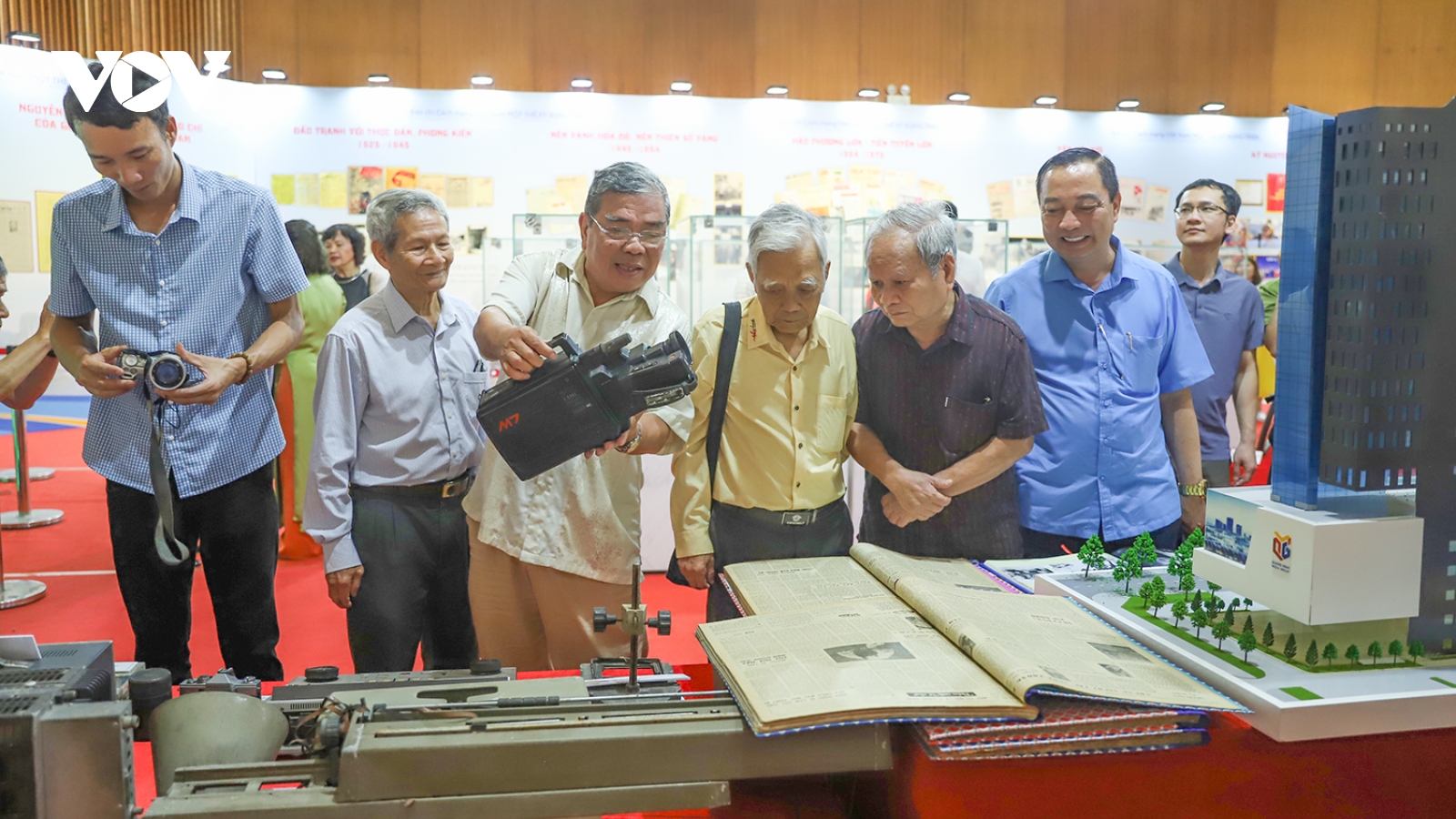 "Trạm Yêu 4: Băng qua Đại dương" - Bữa tiệc âm nhạc đầy cảm xúc