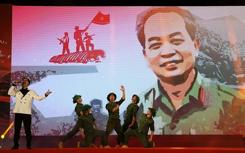 Chương I: “Lửa Điện Biên”