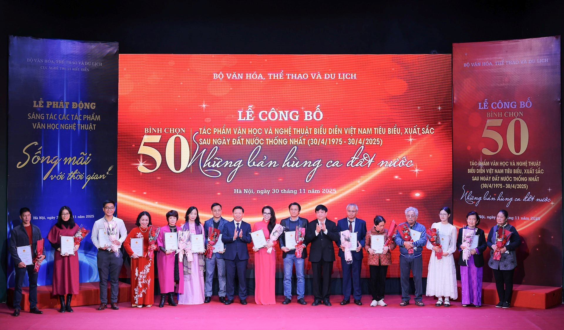 Tôn Vinh Chủ Tịch Hồ Chí Minh Qua Các Hoạt Động Văn Hóa Tại Pháp