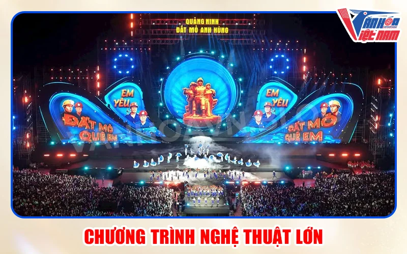 Chương Trình Nghệ Thuật "Mãi Mãi Tuổi 20" với khoảng 40.000 người tham dự