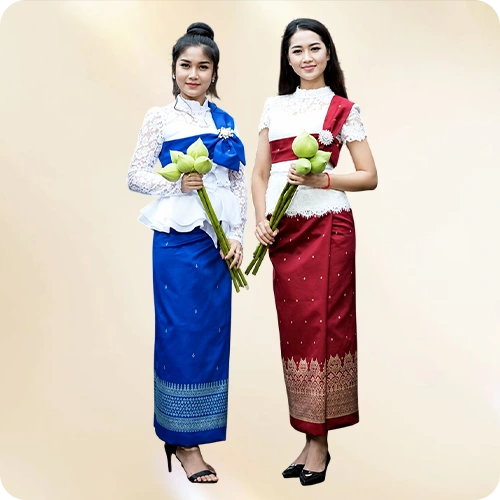 Trang phục mặc dịp lễ tết của phụ nữ Khmer