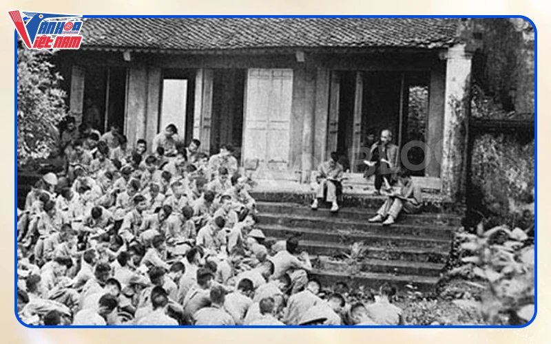 Bác Hồ ở đền Hùng ngày 19-9-1954