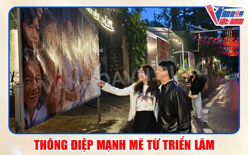 Thông Điệp Từ Triển Lãm Giao Điểm Việt Nam