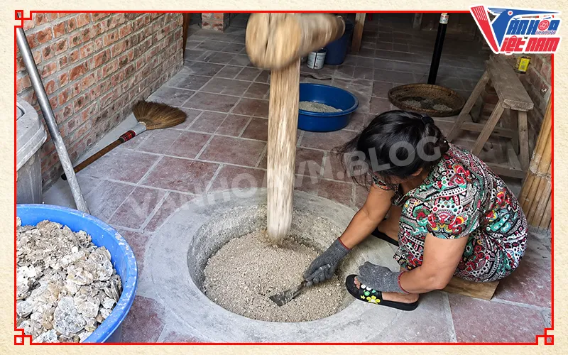 Giã nhuyễn vỏ điệp
